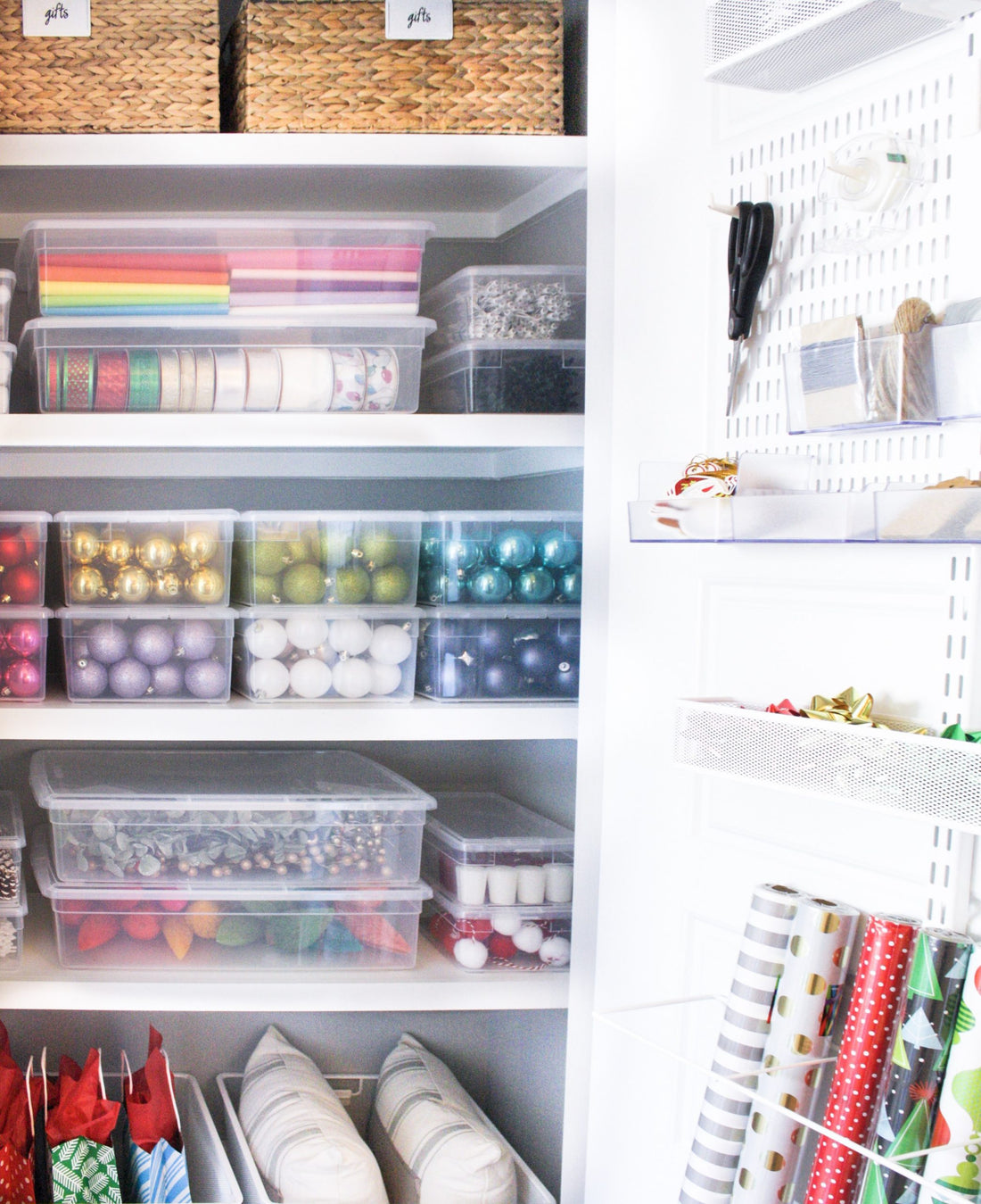 How to Organize a Gifting Closet
