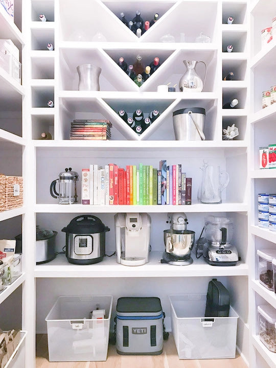 28 Kitchen Countertop Organization Ideas (With Inspiring Photos